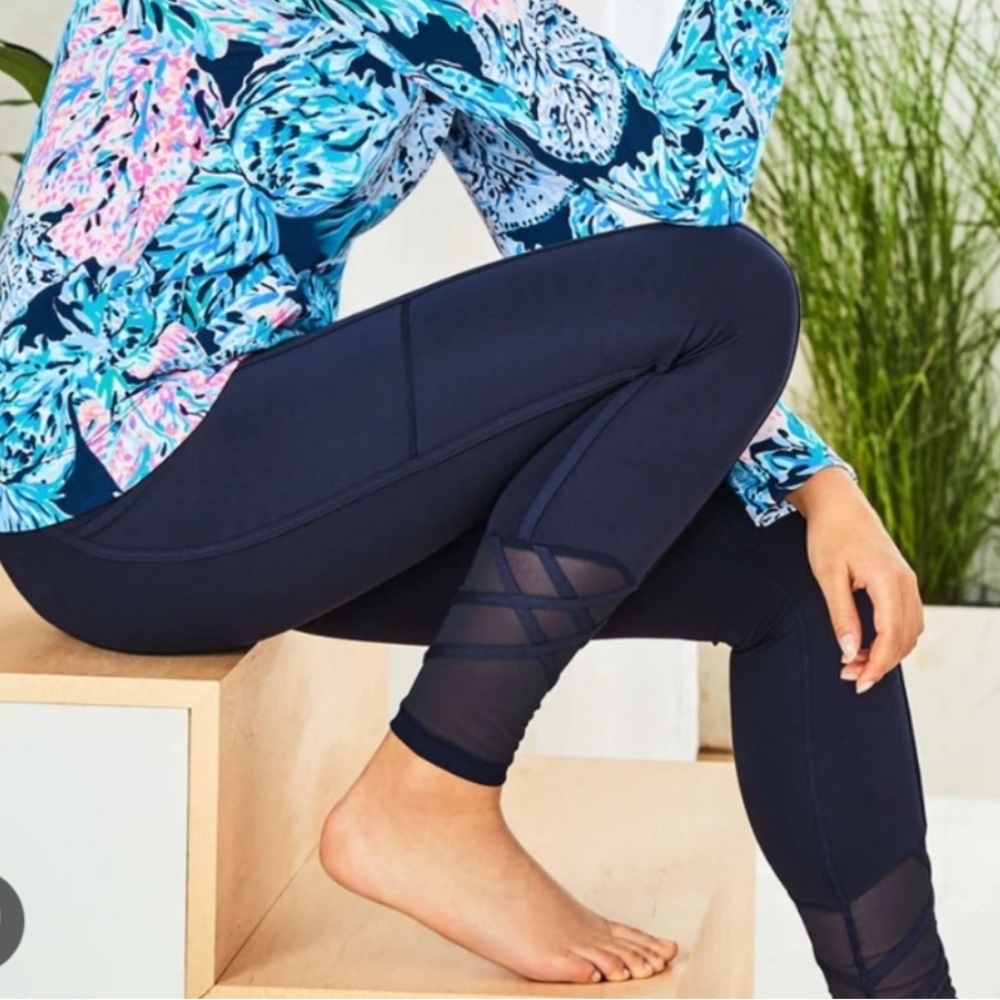 {Lilly Pulitzer} Brand New 26” UPF 50+ Luxletic Weekender High Rise Leggings